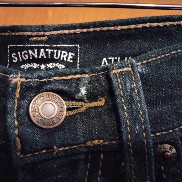 Levi's Strauss Signature Gold Denim Jeans~Athletic Flex-Fit~Boy's size 8 - Picture 1 of 8